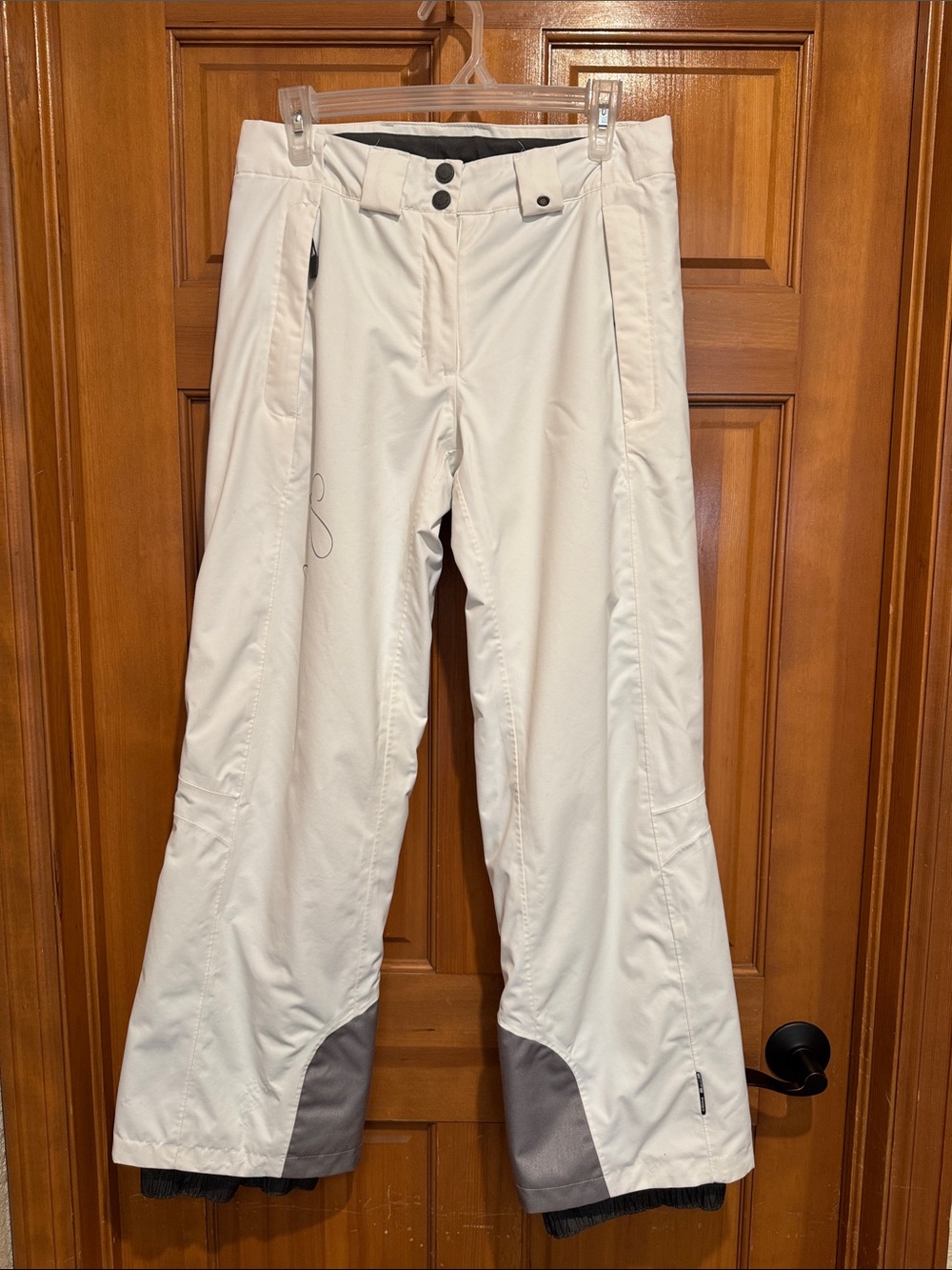 🌺 Women’s White Snow/Ski Pants - Salomon size 8